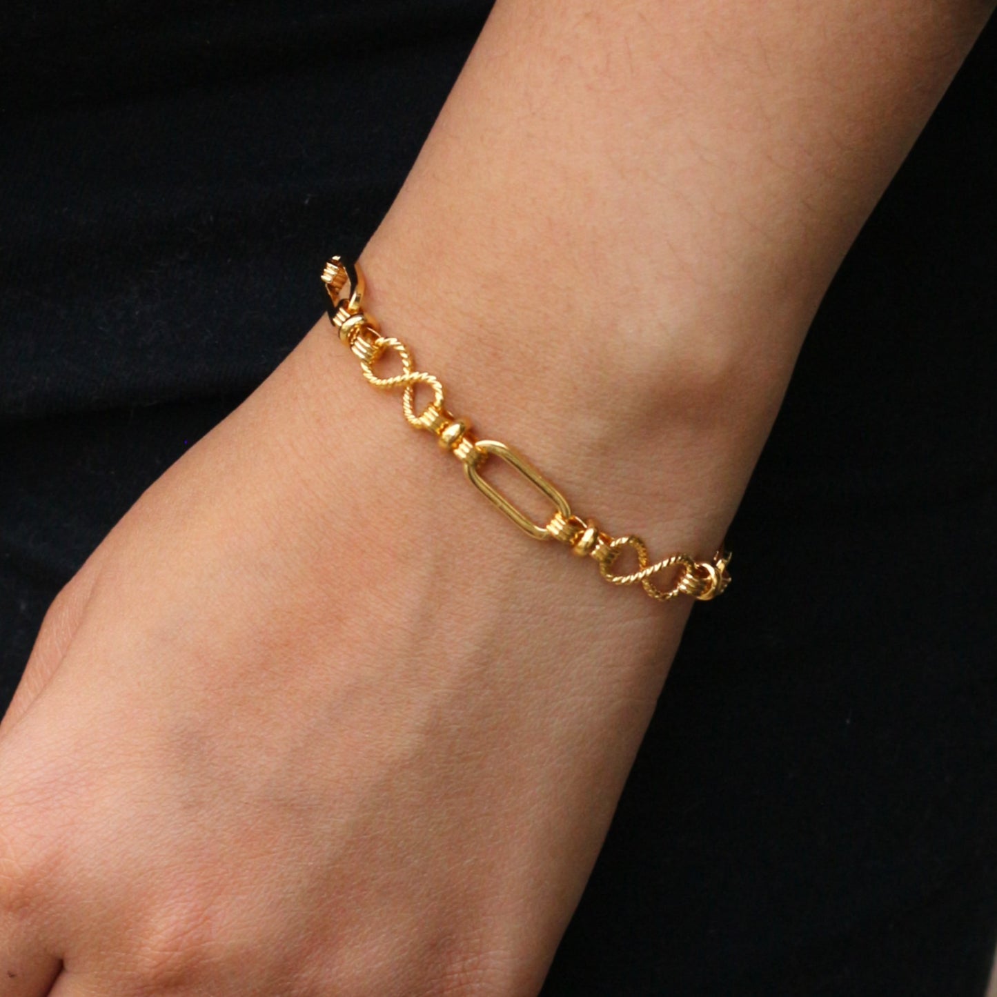 Elira Link Bracelet
