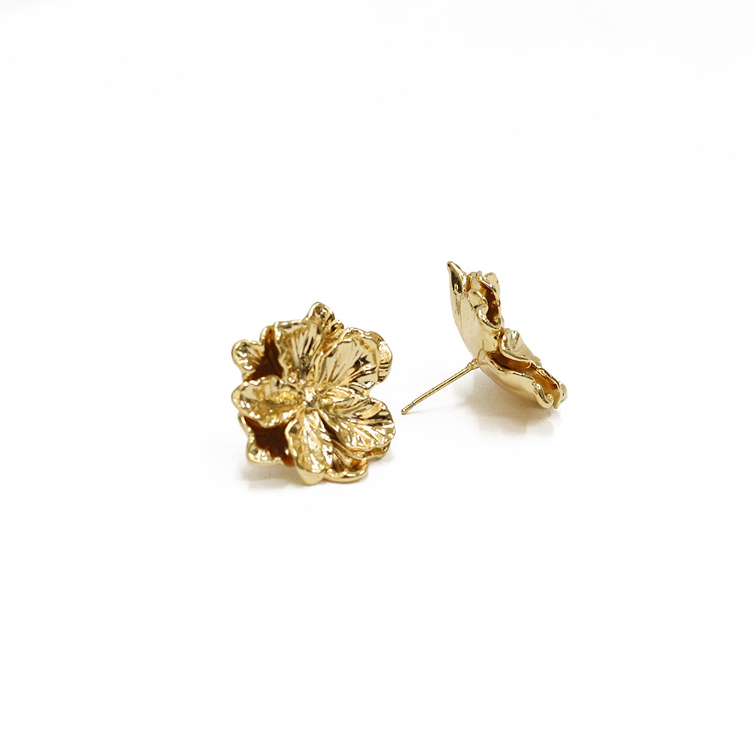 Sunlit Flow Studs Earrings