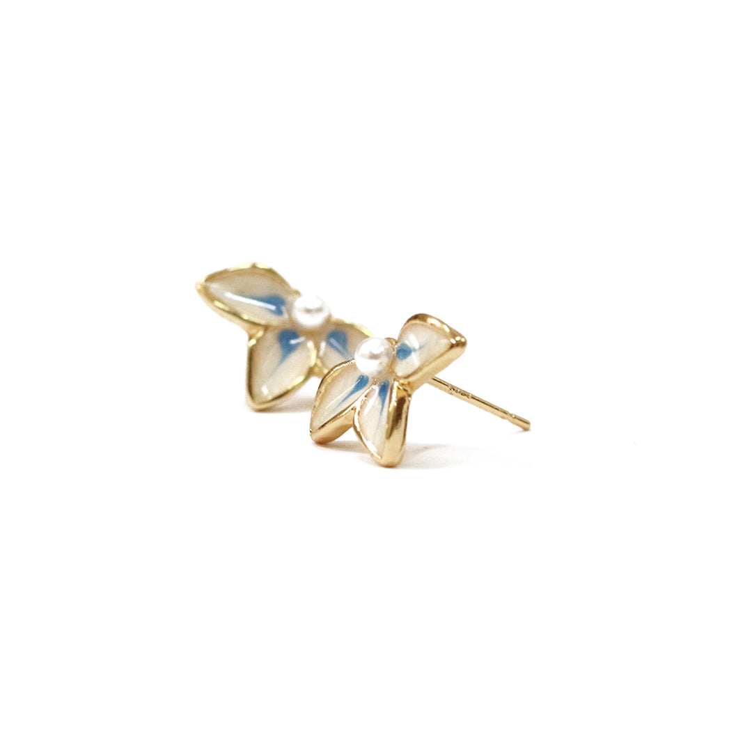 Dainty Flower Stud Earrings