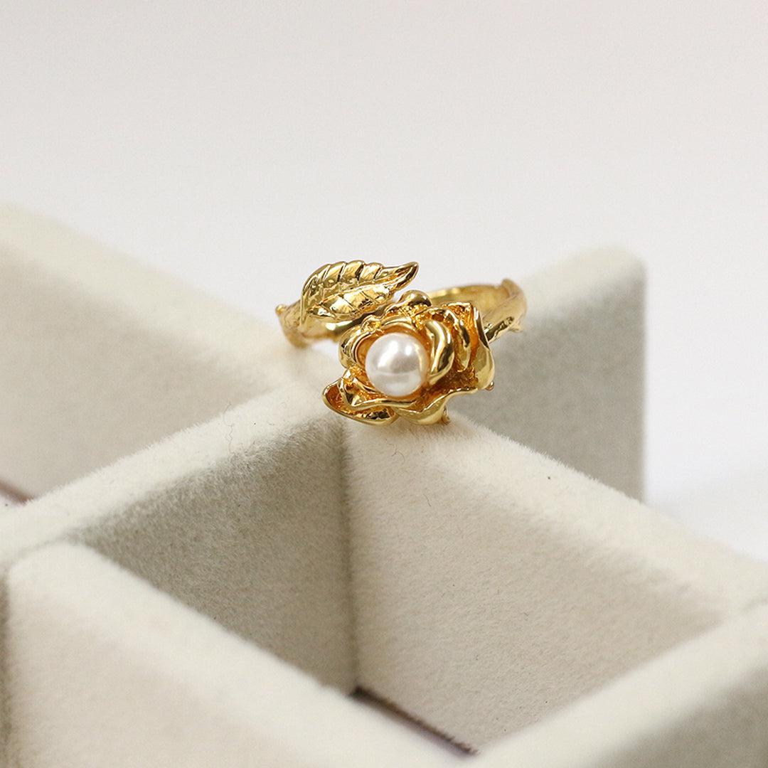 Floral Pearl Ring