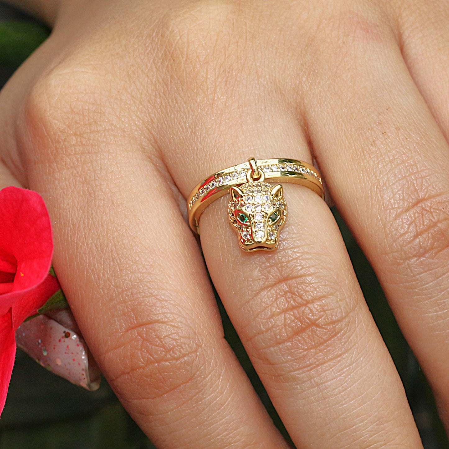 Wild Elegance Panther Ring