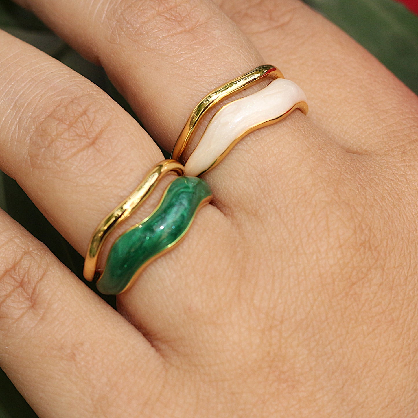 Emerald Wave Enamel Ring