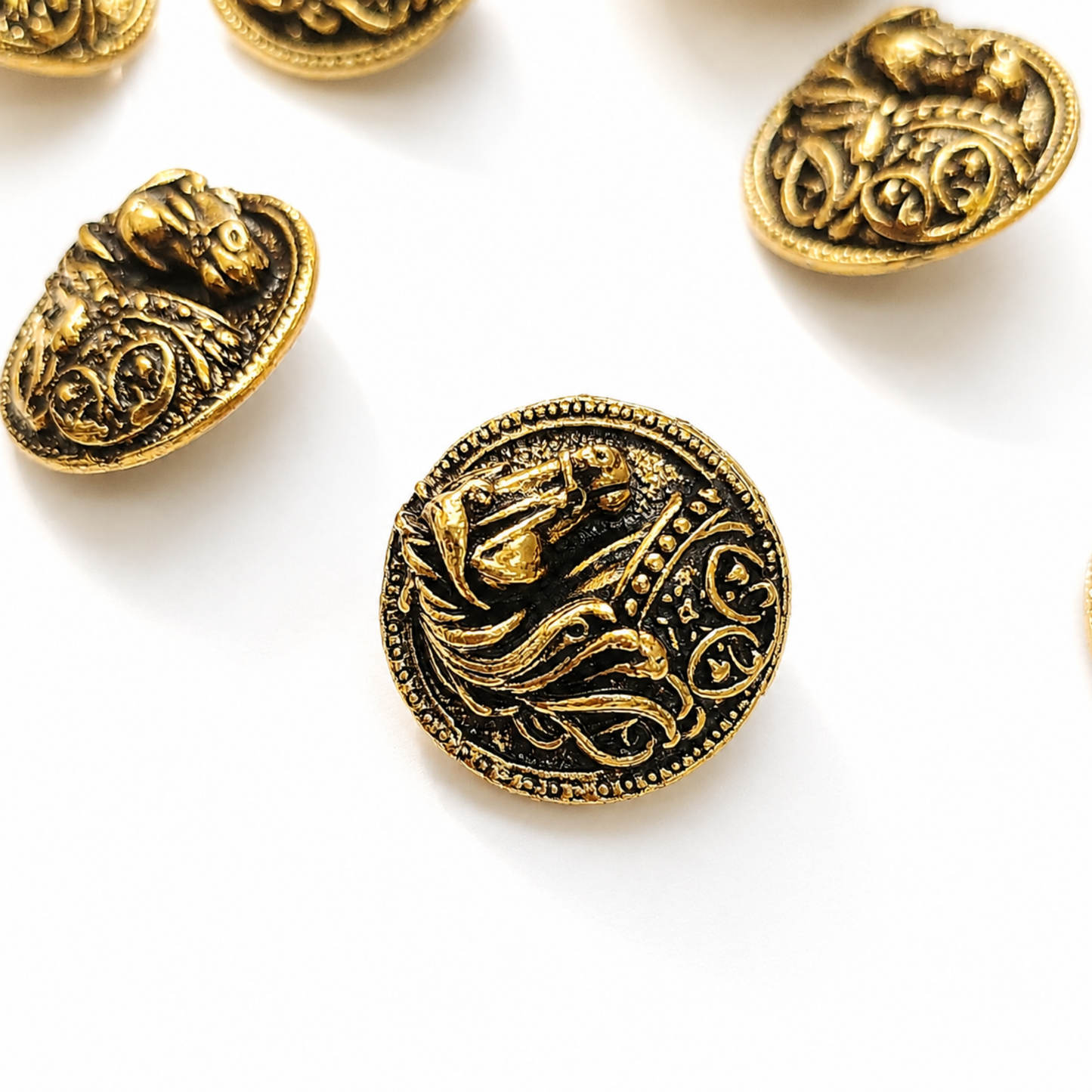 Imperial Horn Button