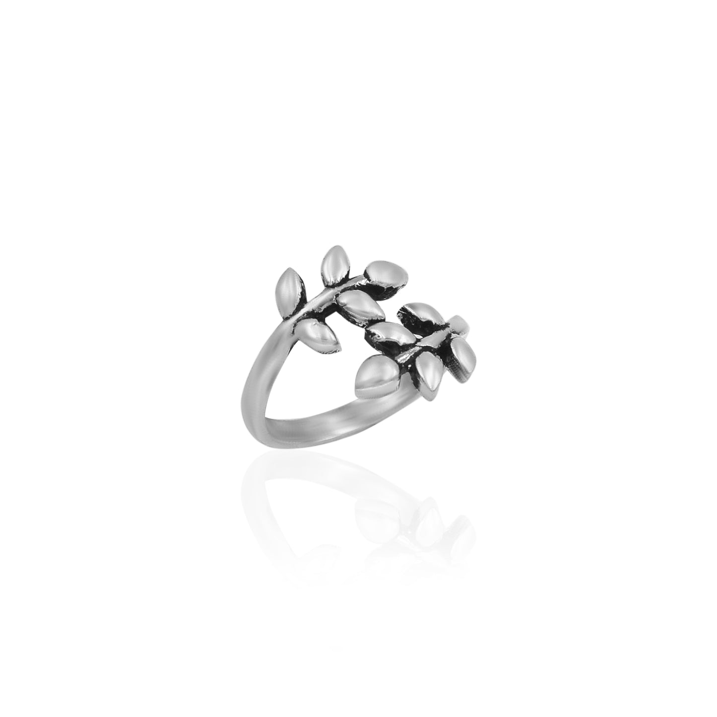 Hug Of Leaves Ring