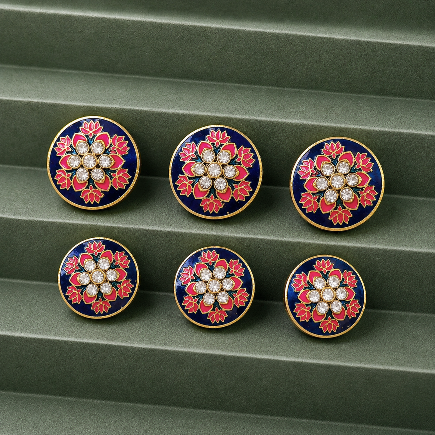 Ratna Kamal Button