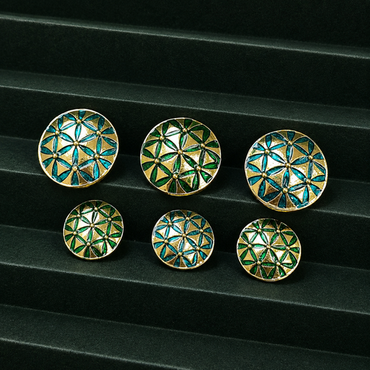 Regal Pattern Button