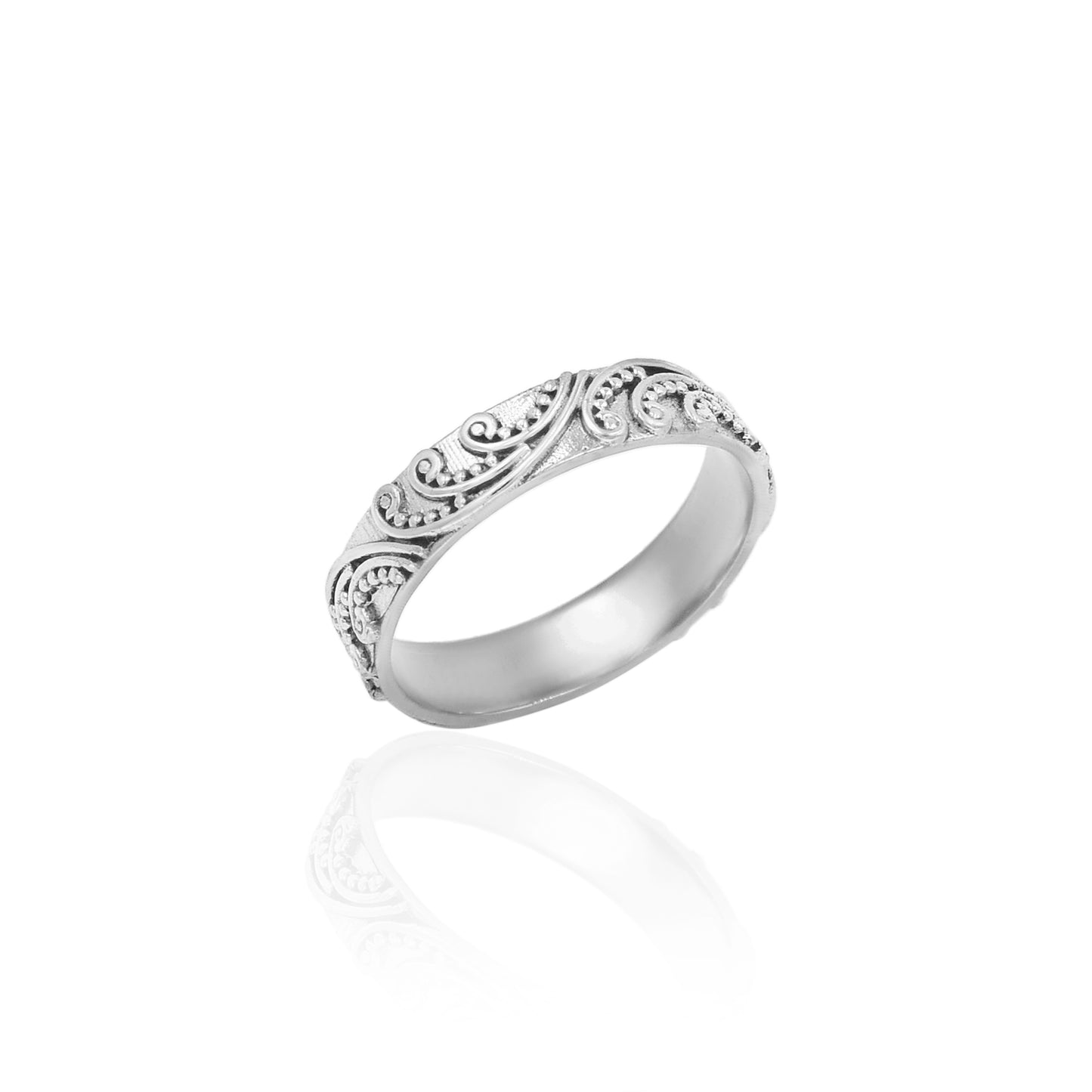 Meandering Band Ring