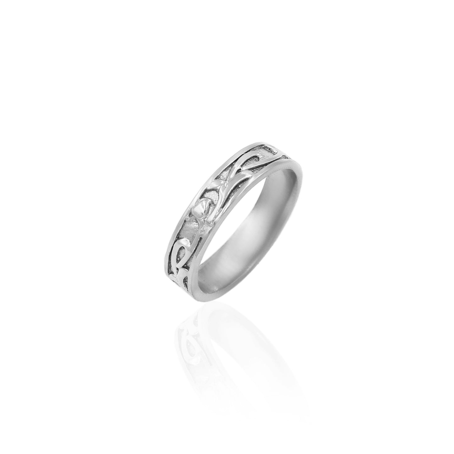 Meandering Band Ring