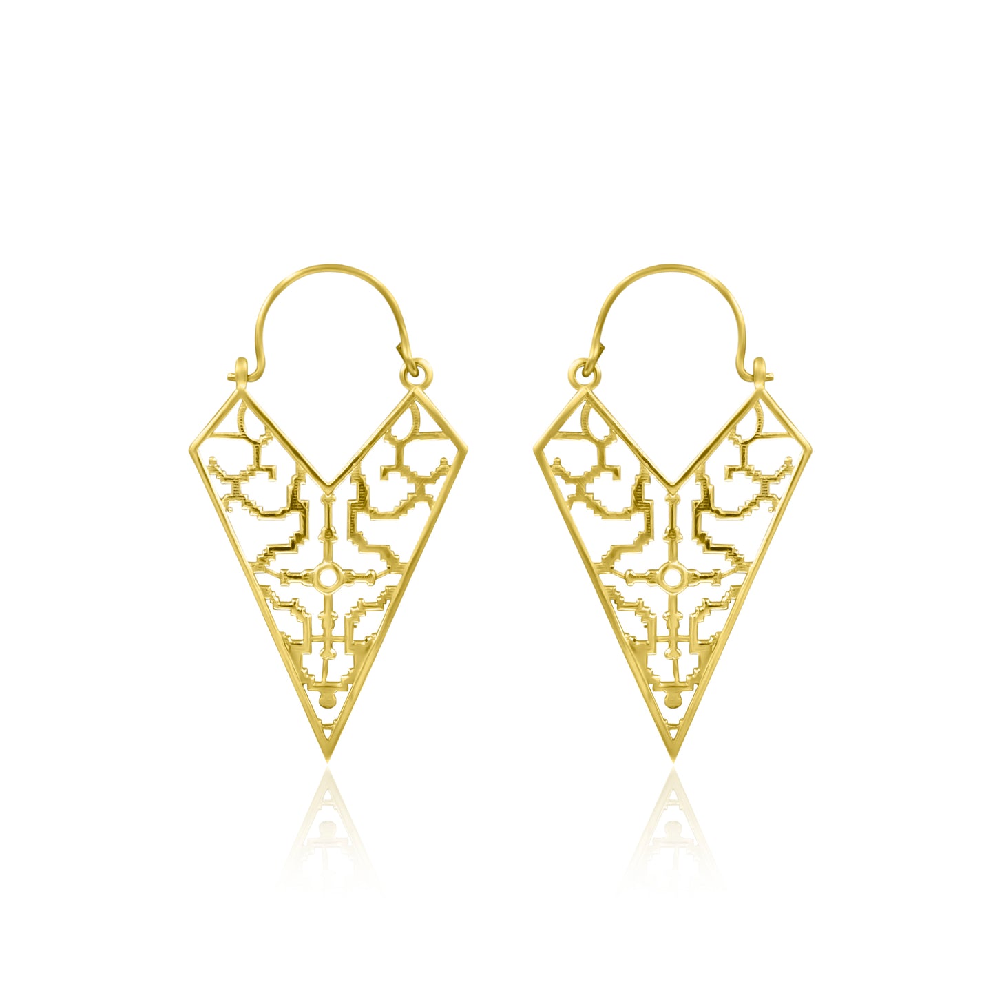 Chasing Arrow Hoop Earrings