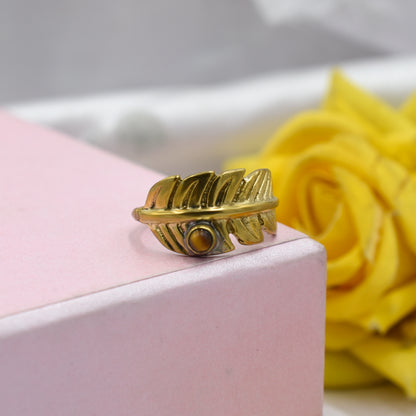 Leafy Stone Ring