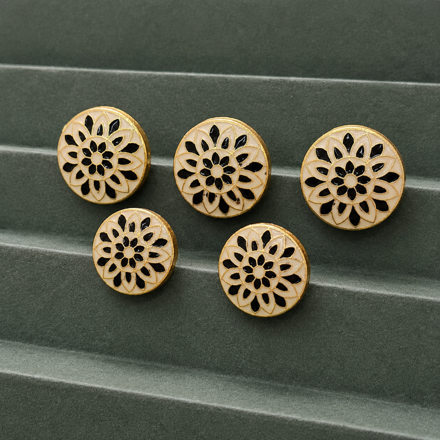 Classic Floral Button