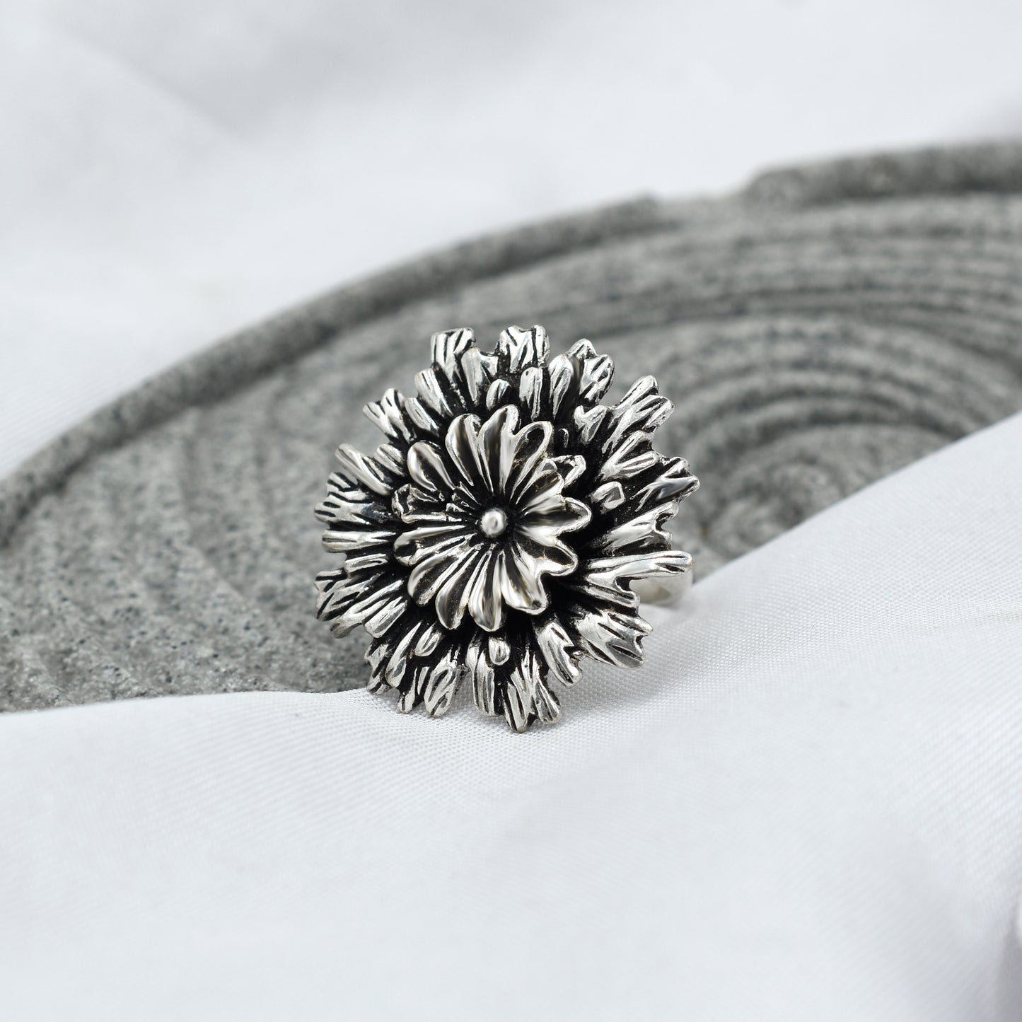 Silvery Bloom Ring