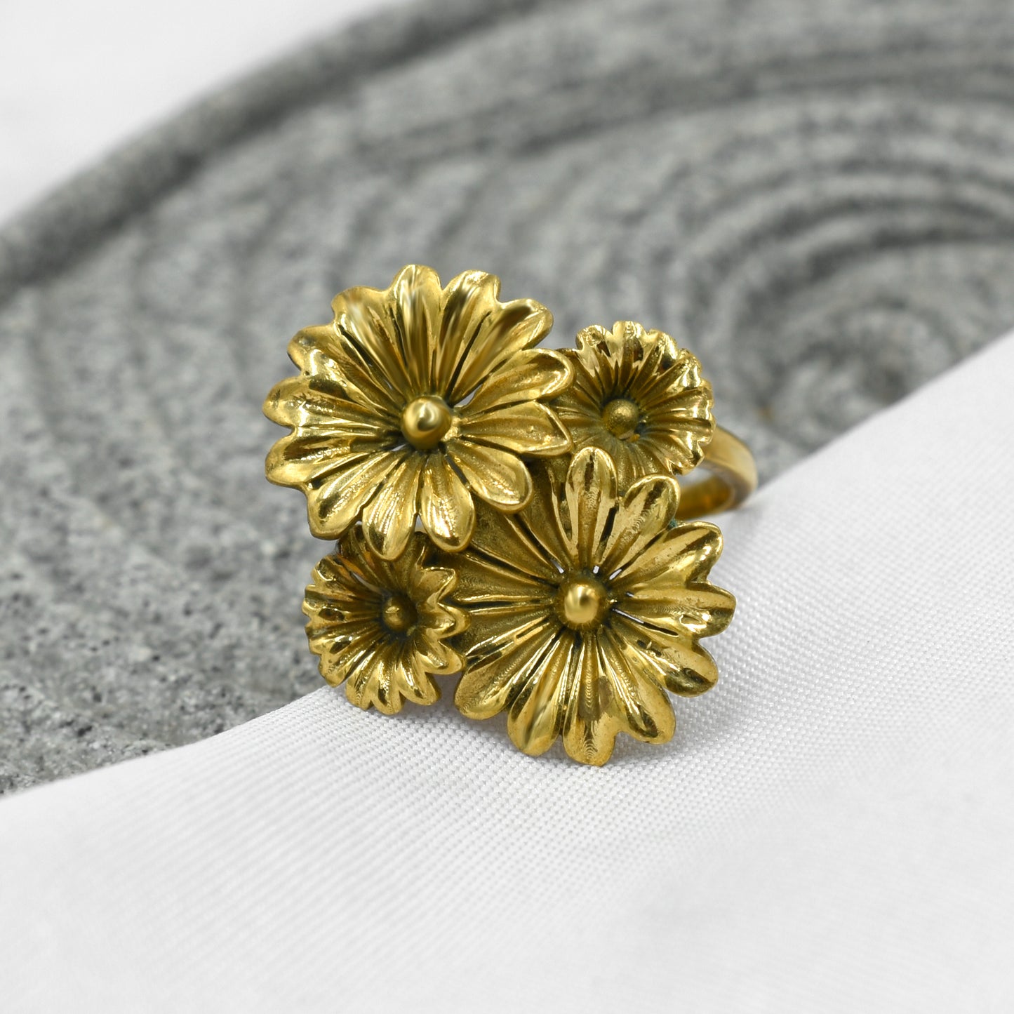 Daisy Reverie Ring