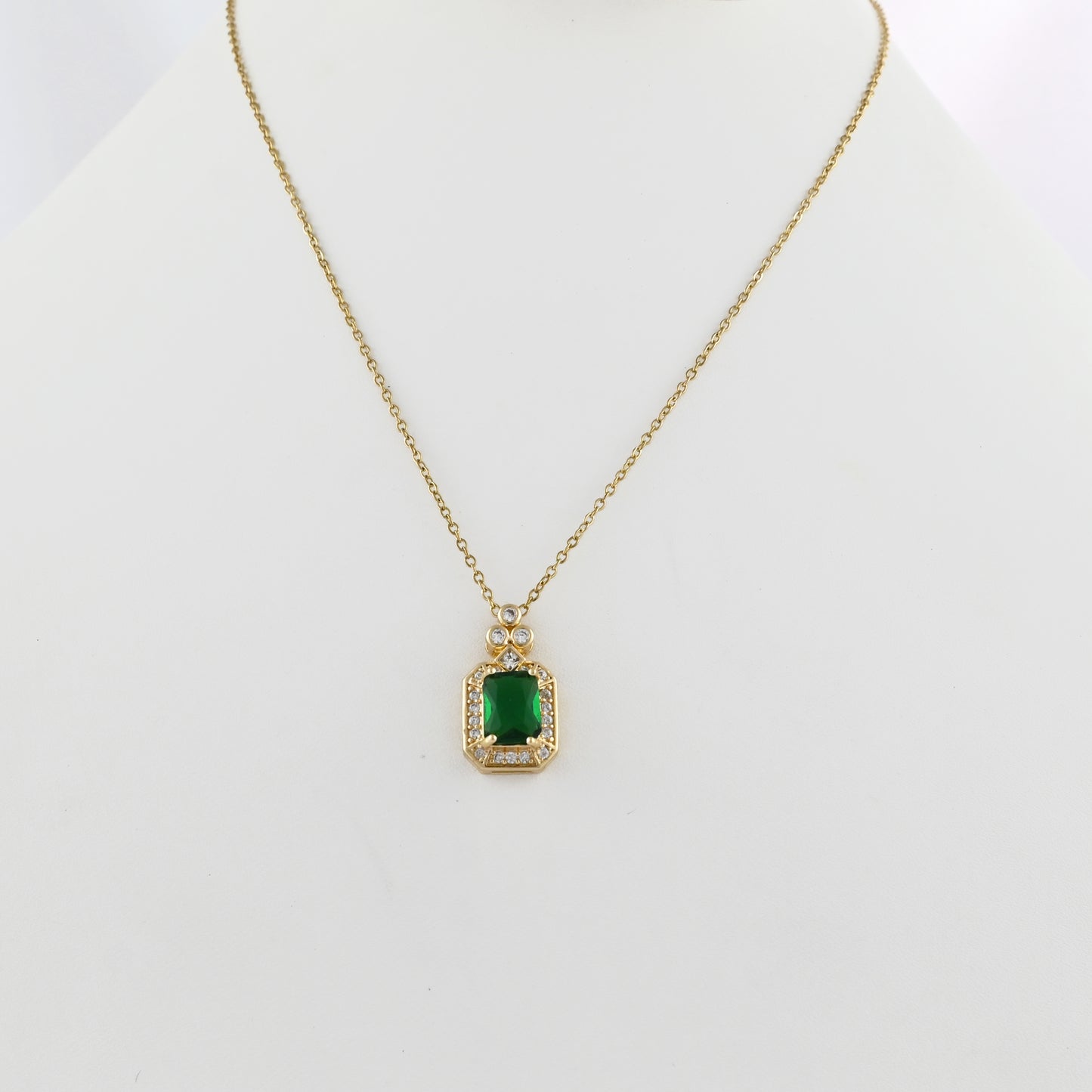 Emerald Elegance Necklace