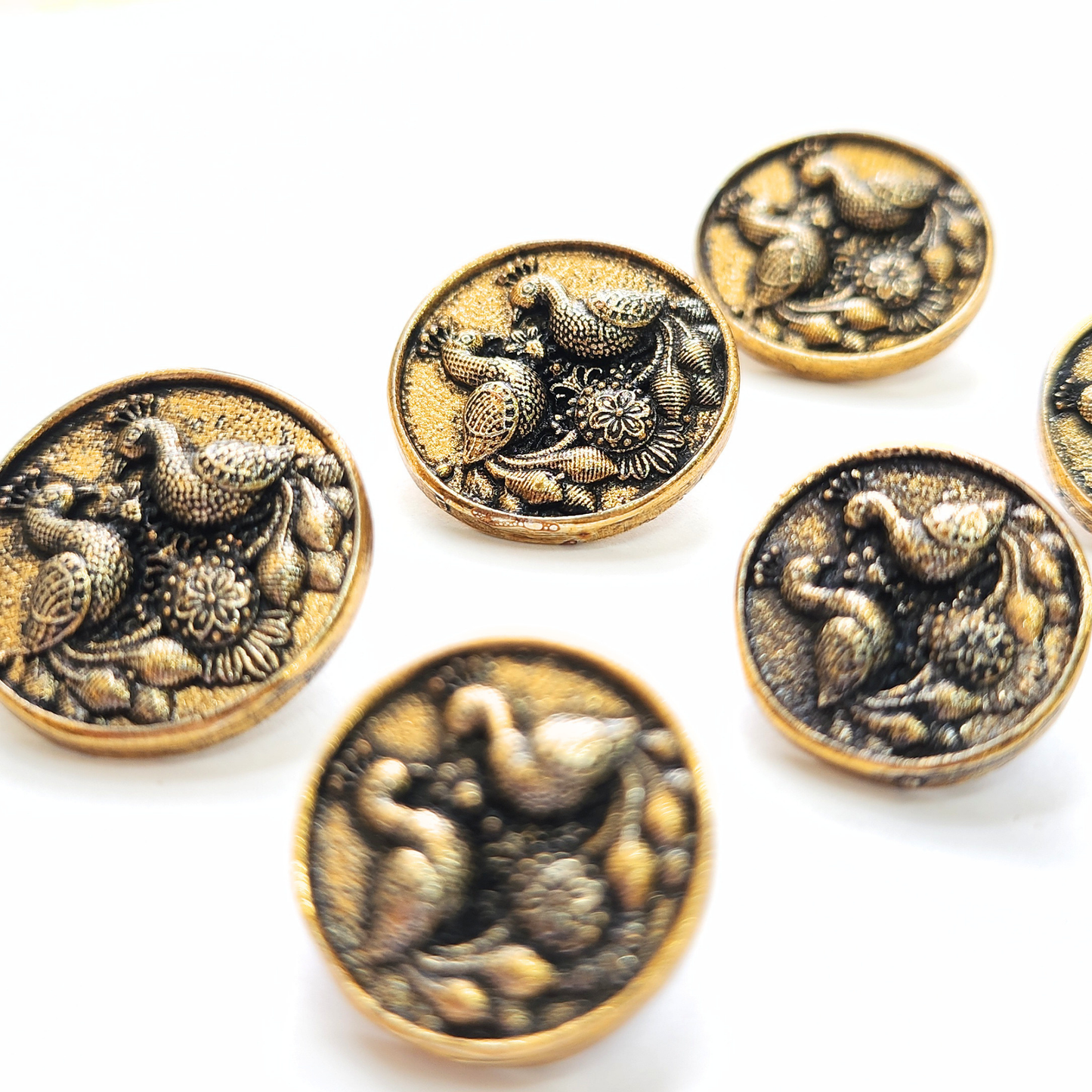 Sovereign Peacock Button