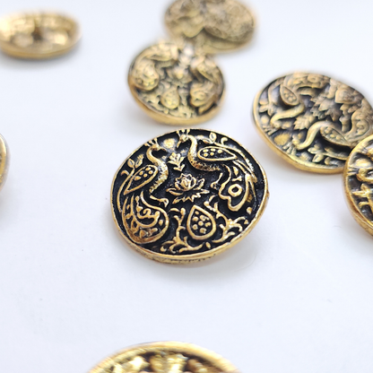 Maharaja Peacock Button