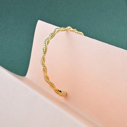 Twira Twist Bracelet