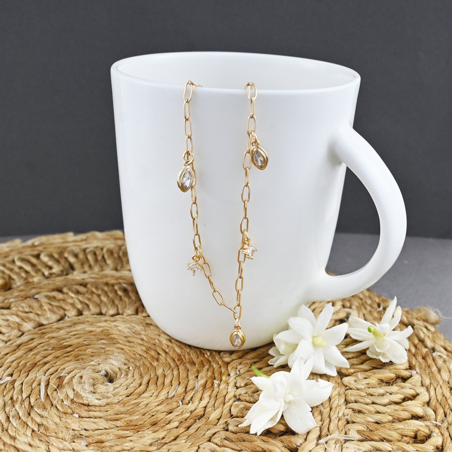 Glimmer Leaf Necklace
