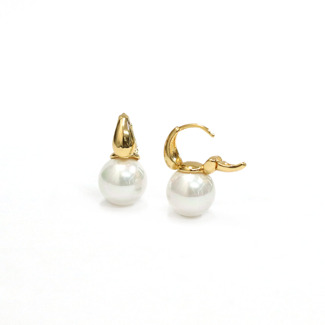 Pearl Echo Drops Hoops Earrings