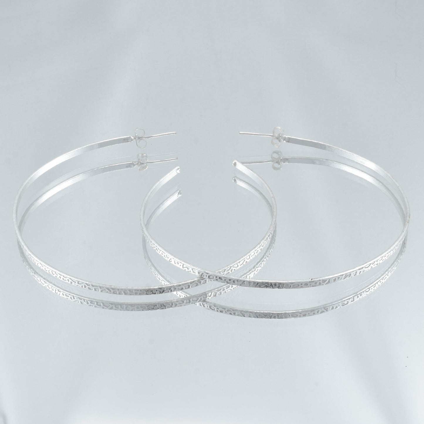 Power Curve Hoop Earrings