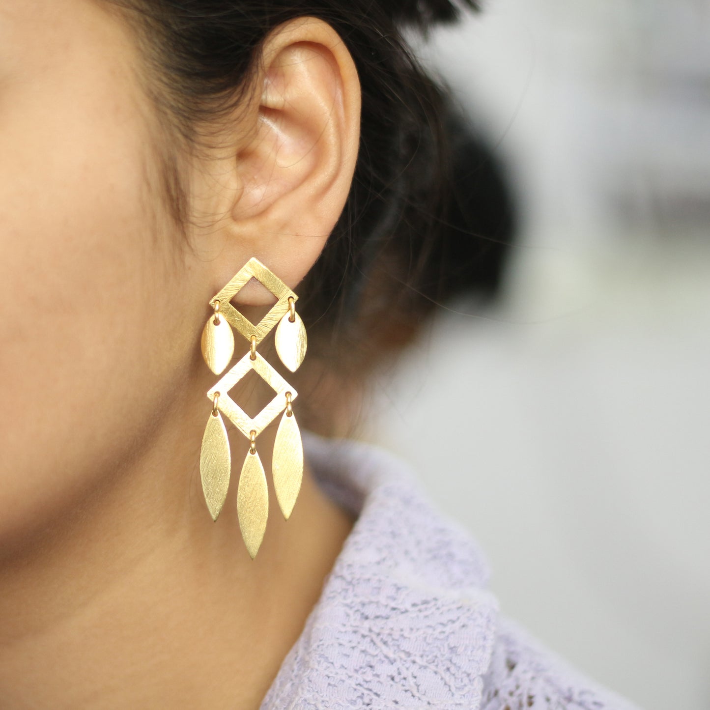 Glamouring Kites Stud Earrings