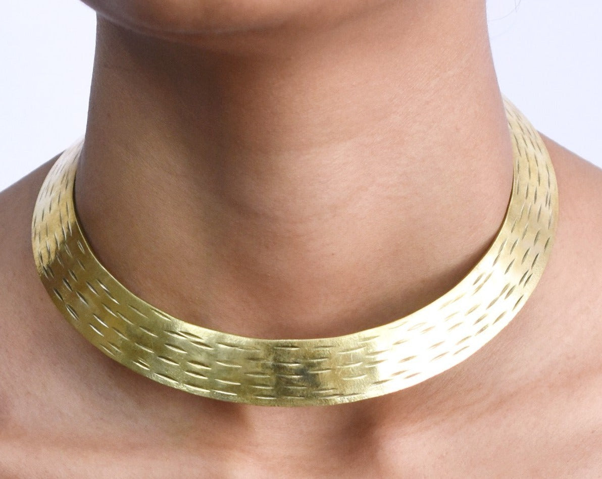 Magic Of Metal Choker