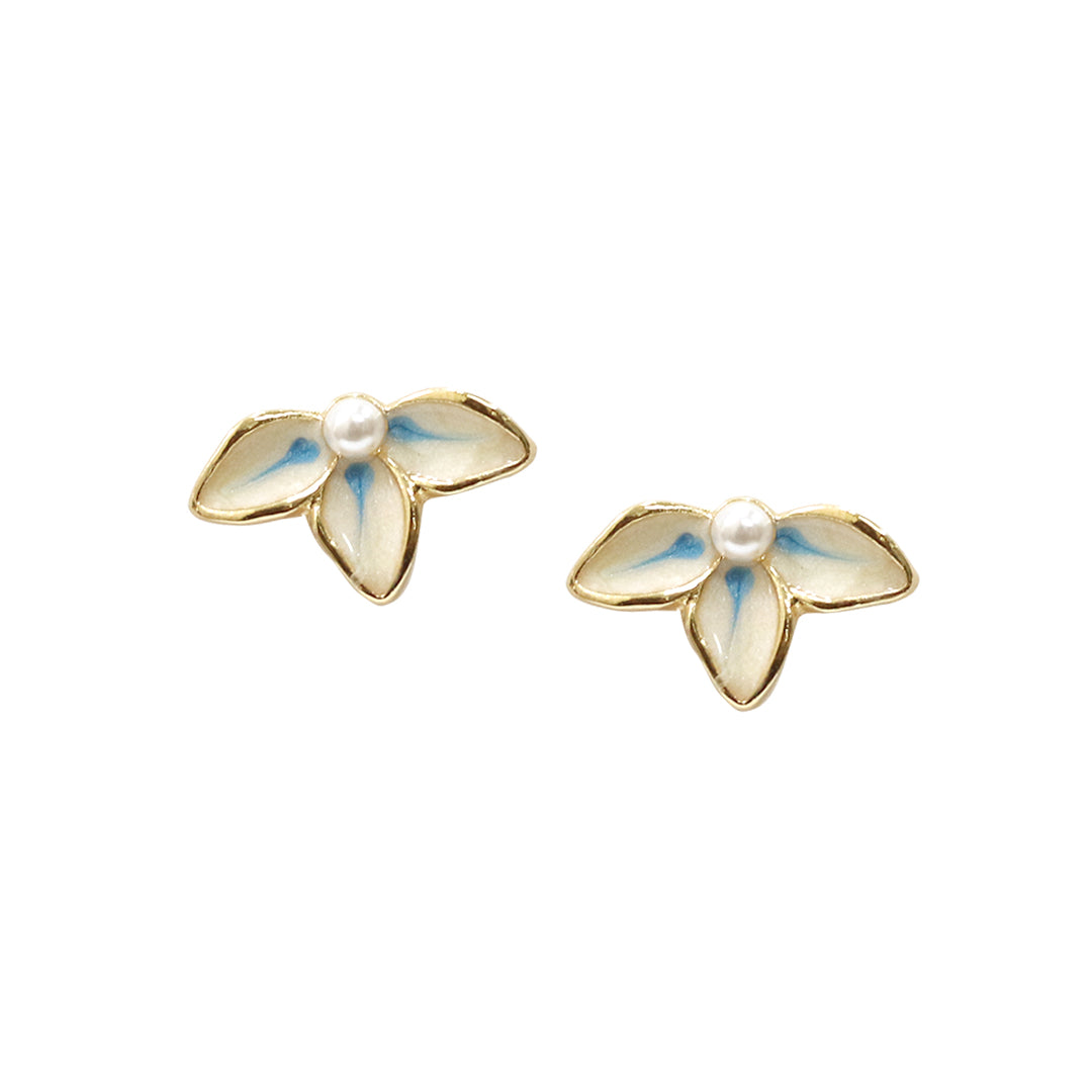 Dainty Flower Stud Earrings