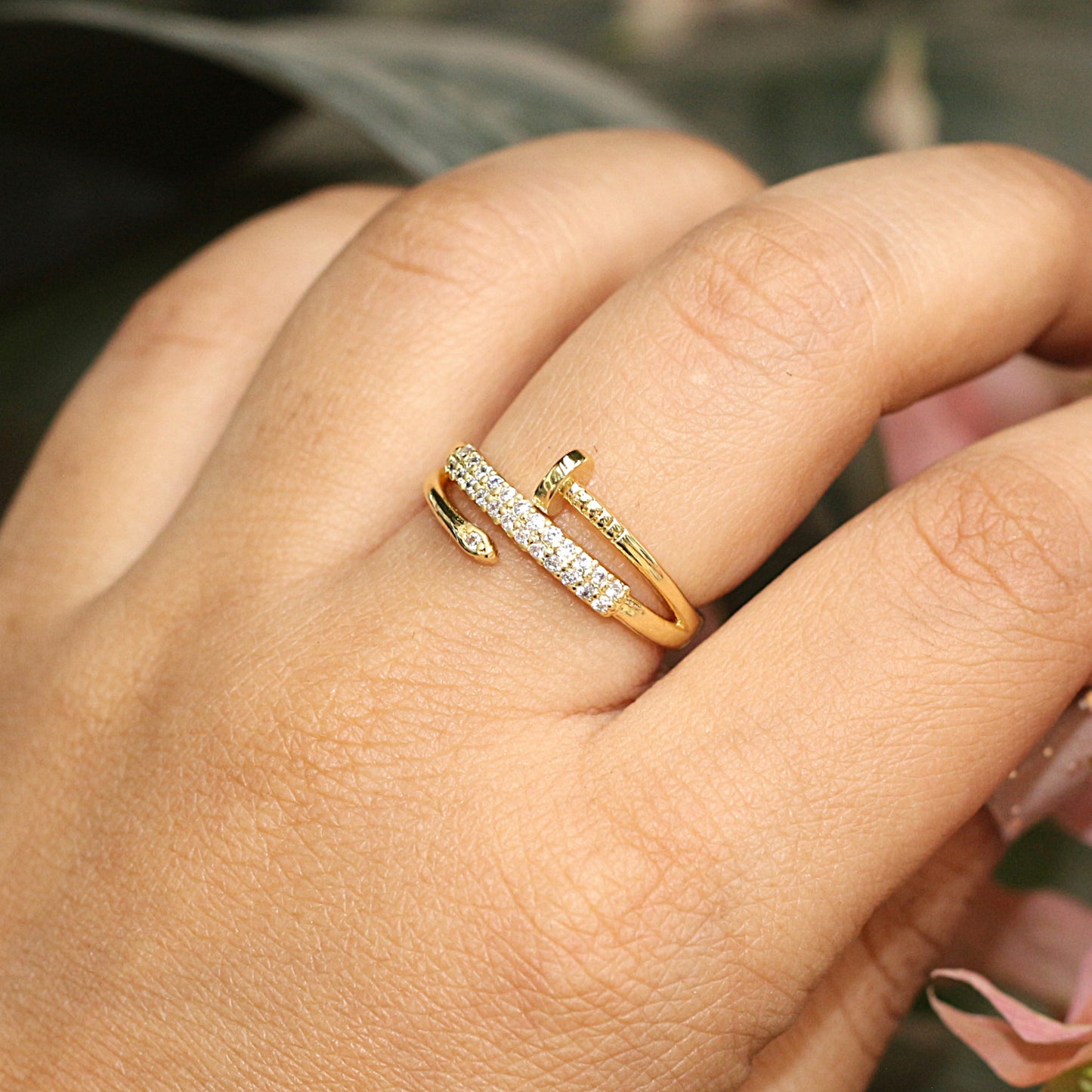 Adjustable Nail Wrap Ring