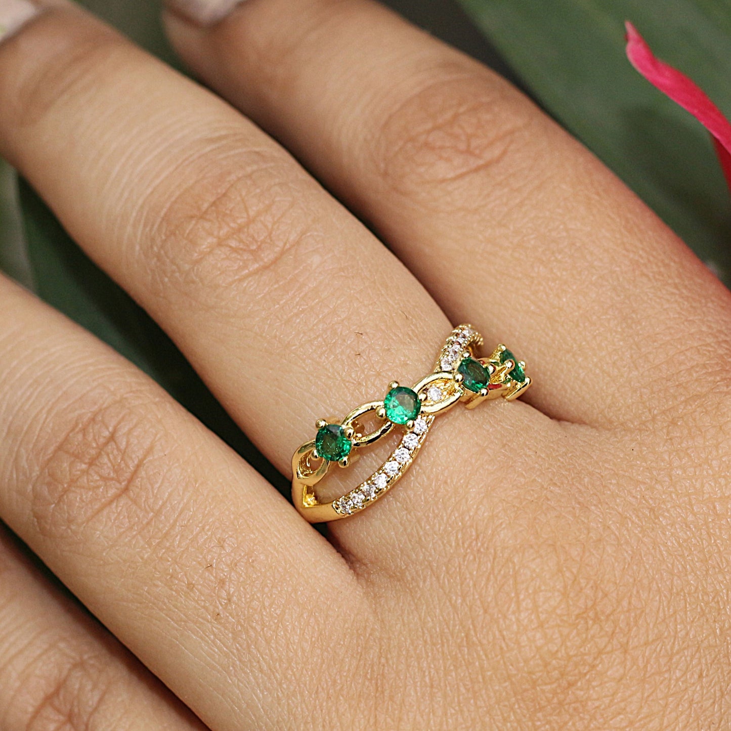 Lustrous Love Band Ring