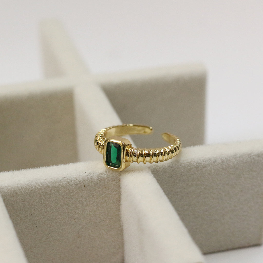 Green Gleam Adjustable Ring