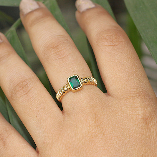 Green Gleam Adjustable Ring