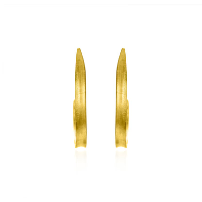 Dainty Curve Stud Earrings