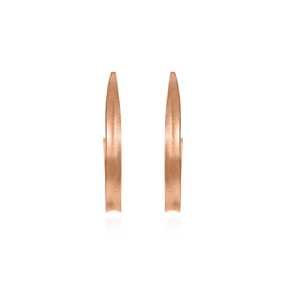 Dainty Curve Stud Earrings