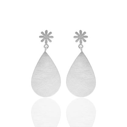 Honey Drop From Flower Stud Earrings