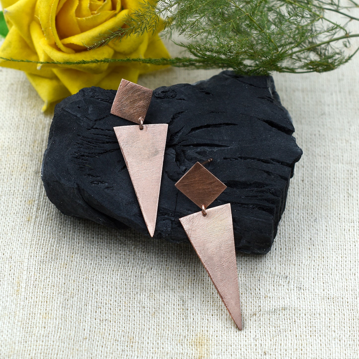 Kite With Triangle Stud Earrings