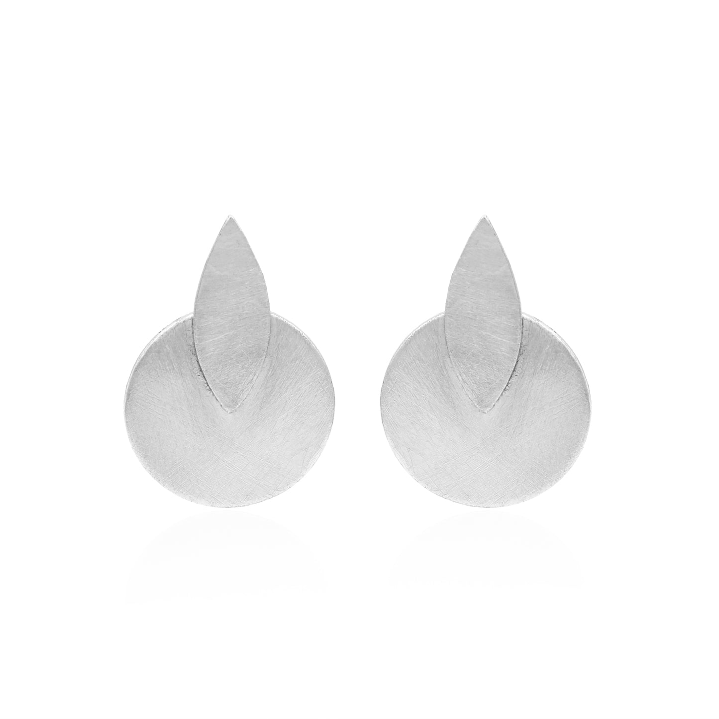 Leaf On The Plate Stud Earrings