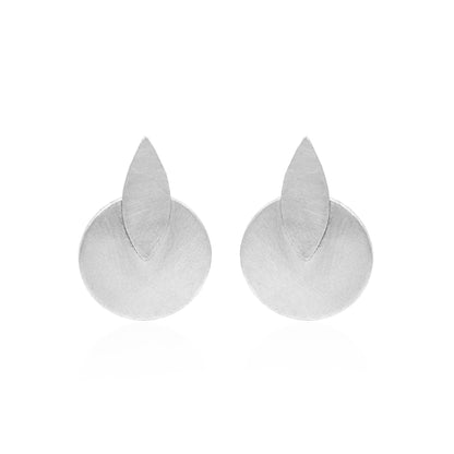 Leaf On The Plate Stud Earrings