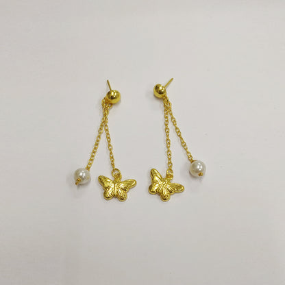 Pearl Flutter Stud Earrings