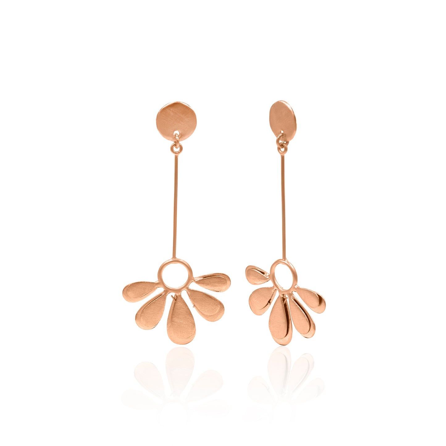 Thread Of Flower Stud Earrings