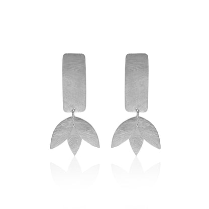 Bar Of Maple Leaf Stud Earrings