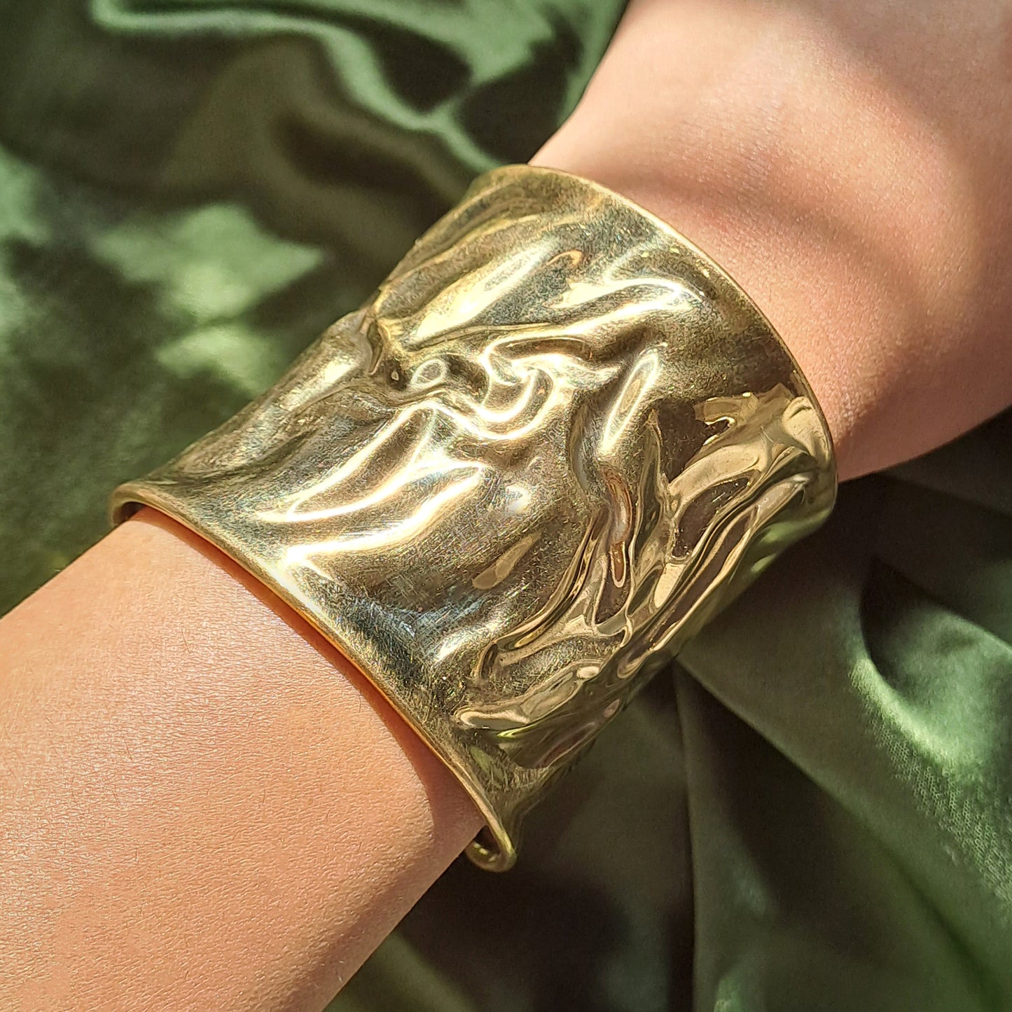 Metallic Satin Twists Handcuff