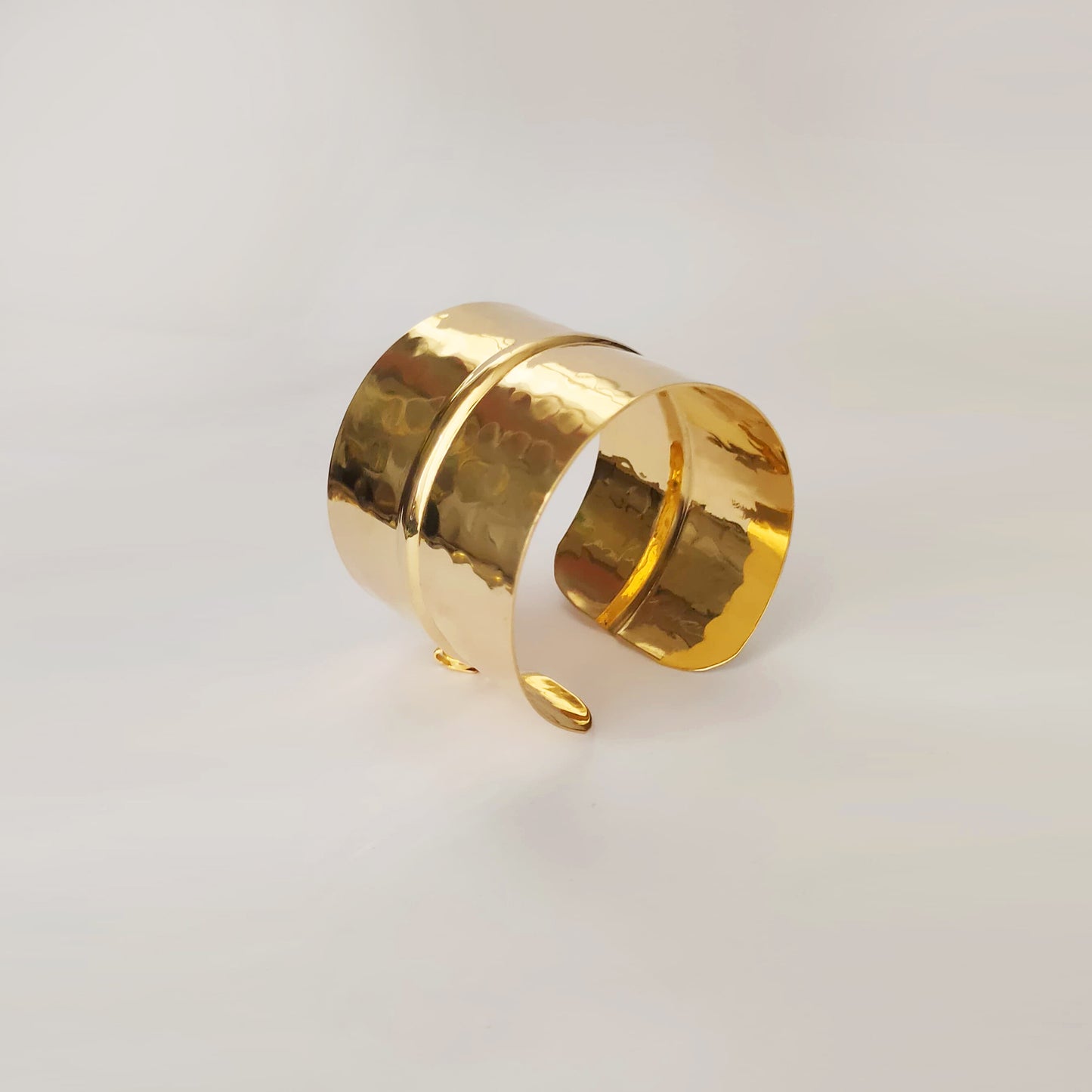 Golden Hammered Luxe Handcuff