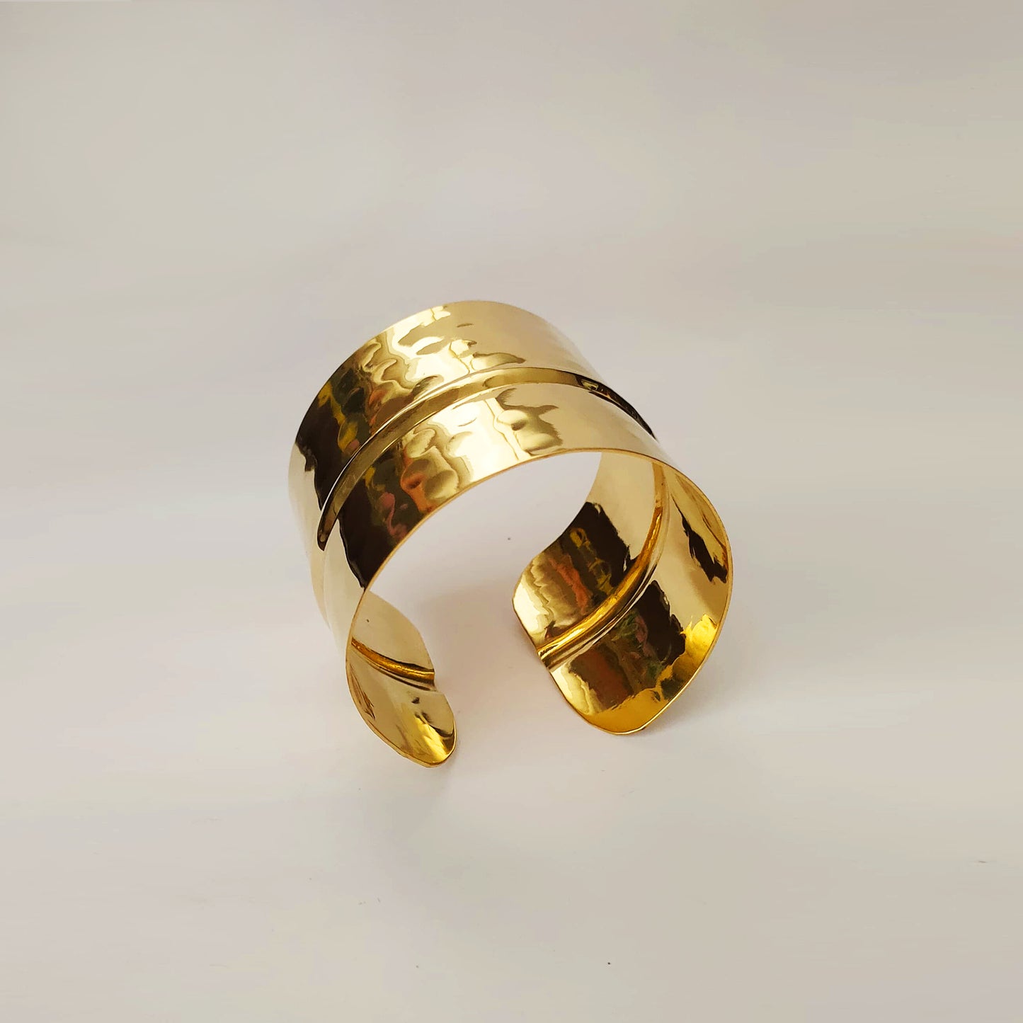 Golden Hammered Luxe Handcuff