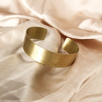 Textured Glow Handcuff