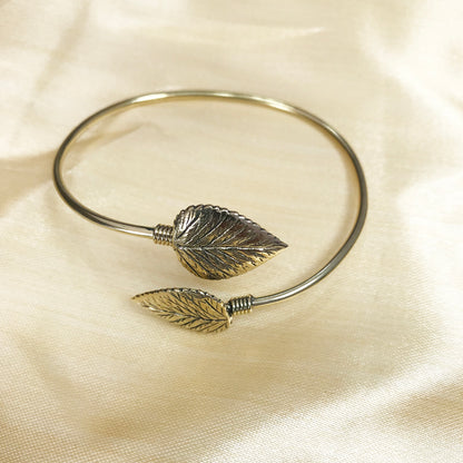 Leafy Tales Handcuff