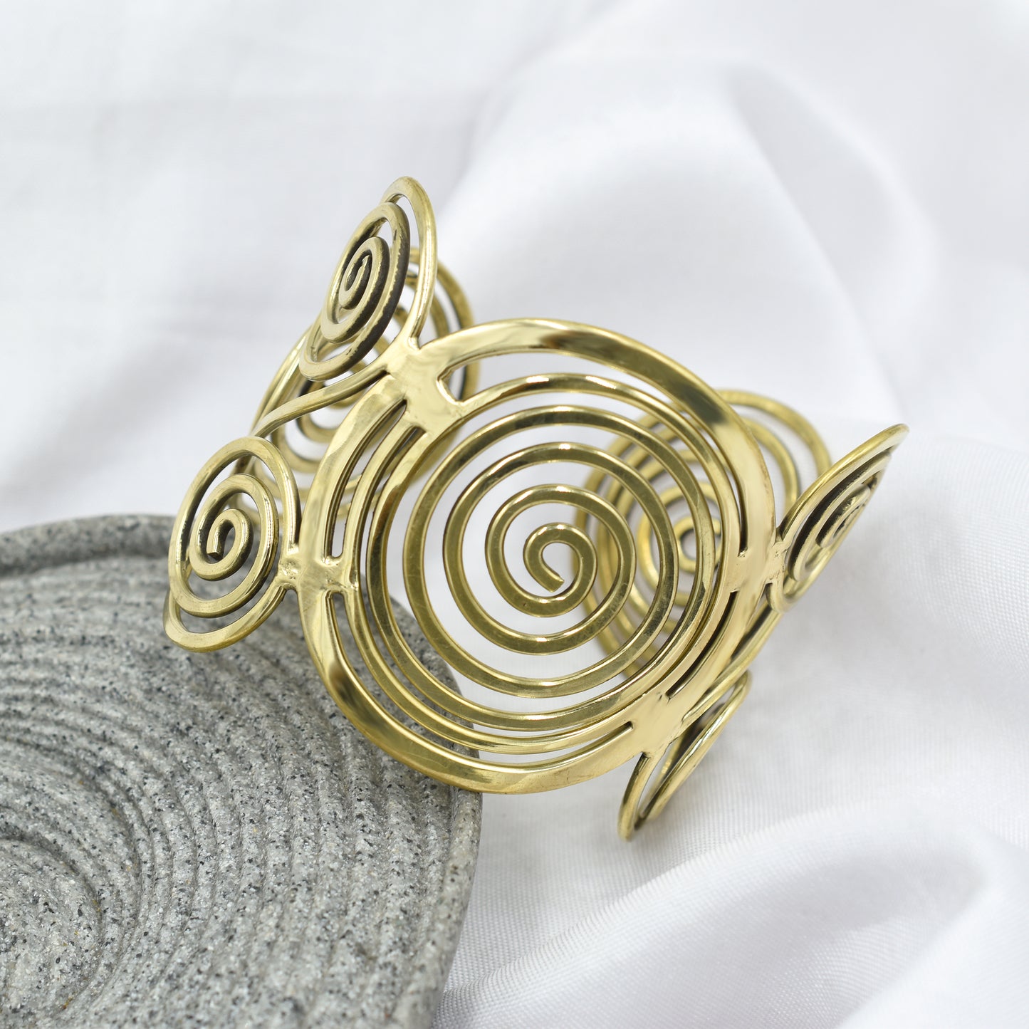 Enchanted Swirl Handcuff