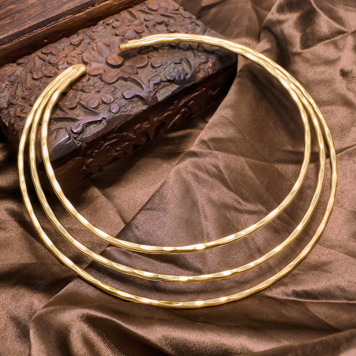 Gilded Trio Collar Choker