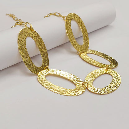 Oval Statement Chain Necklace