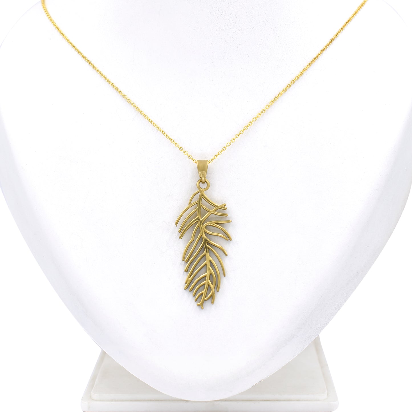 Charming Leaf Pendant