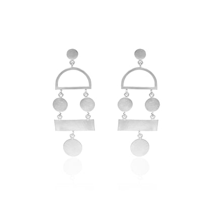 Eye Catching Beauty Stud Earrings